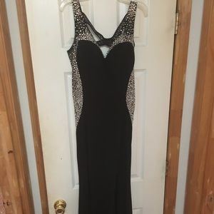 Elegant long, black prom dress